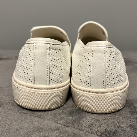 White Memory foam slip on sneakers - Picture 2 of 5